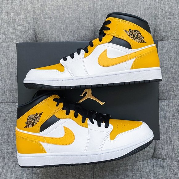 HOST PICK! 🤍💛 Nike Air Jordan 1 Retro Mid - Picture 2 of 4